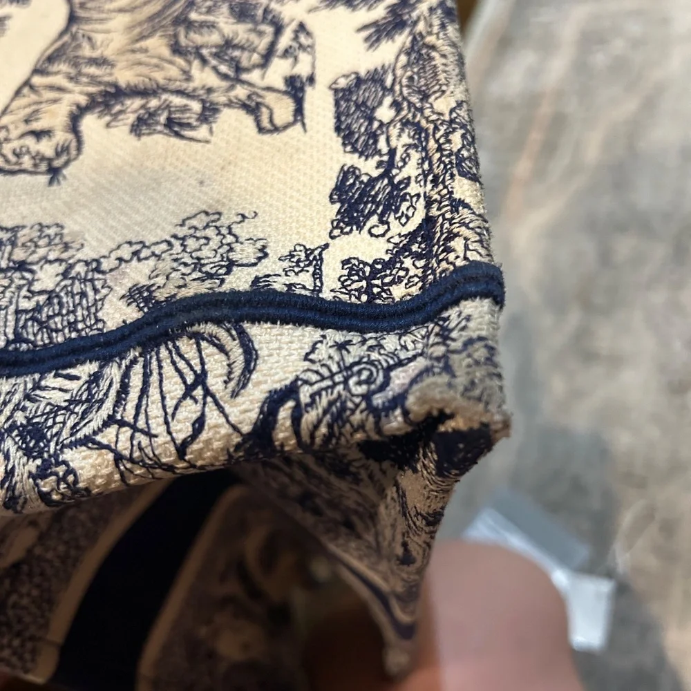 Christian Dior Medium Blue and White Toile Book Tote Bag - Picture 11 of 15